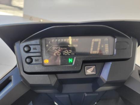 HONDA XRE 300 ADVENTURE, Foto 6