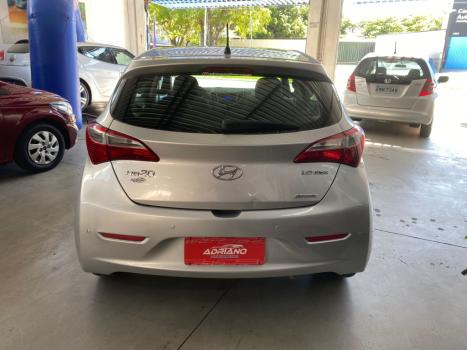 HYUNDAI HB 20 Hatch 1.6 16V 4P FLEX COMFORT PLUS AUTOM�TICO, Foto 10