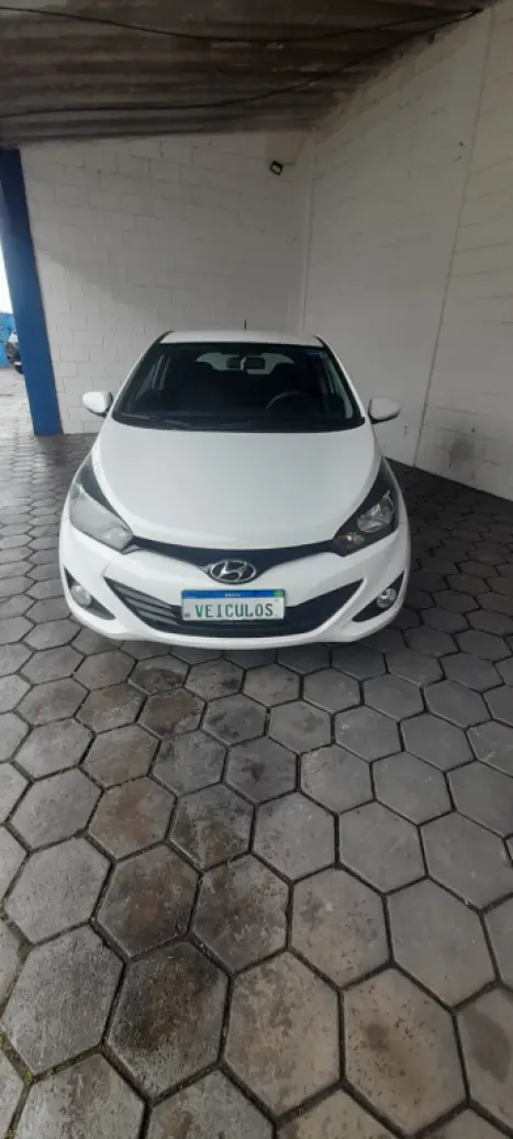 HYUNDAI HB 20 Hatch 1.6 16V 4P FLEX COMFORT PLUS AUTOM�TICO, Foto 4