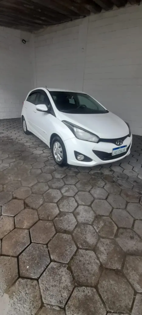 HYUNDAI HB 20 Hatch 1.6 16V 4P FLEX COMFORT PLUS AUTOM�TICO, Foto 5