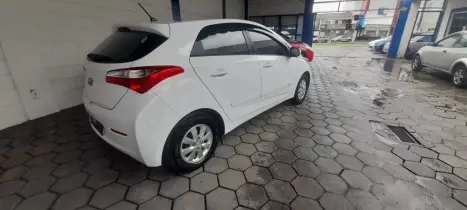 HYUNDAI HB 20 Hatch 1.6 16V 4P FLEX COMFORT PLUS AUTOM�TICO, Foto 6