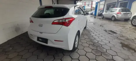 HYUNDAI HB 20 Hatch 1.6 16V 4P FLEX COMFORT PLUS AUTOM�TICO, Foto 7