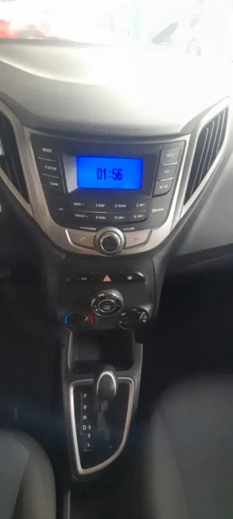 HYUNDAI HB 20 Hatch 1.6 16V 4P FLEX COMFORT PLUS AUTOM�TICO, Foto 17