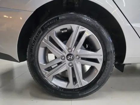 HYUNDAI HB 20 Sedan 1.0 12V 4P FLEX TGDI TURBO COMFORT AUTOM�TICO, Foto 4