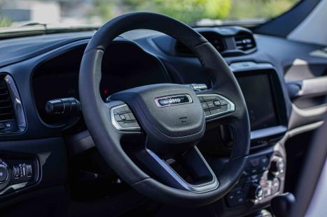 JEEP Renegade 1.3 16V 4P FLEX T270 LONGITUDE TURBO AUTOM�TICO, Foto 13