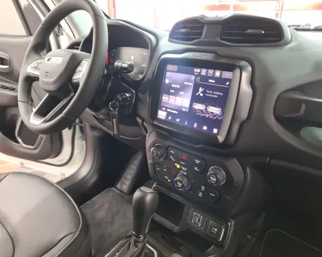 JEEP Renegade 1.3 16V 4P FLEX T270 LONGITUDE TURBO AUTOM�TICO, Foto 12