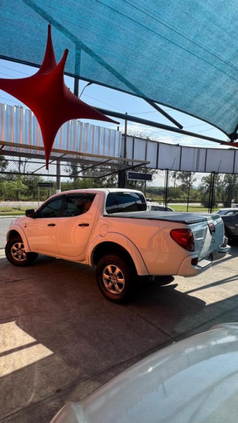 MITSUBISHI L 200 2.4 16V 4P HLS CABINE DUPLA FLEX , Foto 4