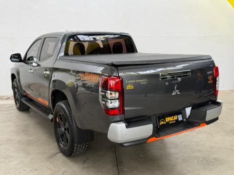MITSUBISHI L 200 Triton 2.4 16V SPORT HPE-S 4X4 CABINE DUPLA TURBO DIESEL AUTOM�TICO, Foto 11