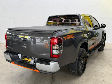 MITSUBISHI L 200 Triton 2.4 16V SPORT HPE-S 4X4 CABINE DUPLA TURBO DIESEL AUTOM�TICO, Foto 12