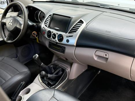 MITSUBISHI L 200 Triton 3.2 16V GLS 4X4 CABINE DUPLA TURBO DIESEL INTERCOOLER, Foto 5