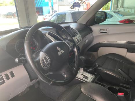 MITSUBISHI L 200 Triton 3.2 16V HPE 4X4 CABINE DUPLA TURBO DIESEL INTERCOOLER AUTOM�TICO, Foto 7