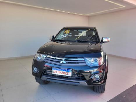 MITSUBISHI L 200 Triton 3.2 16V HPE 4X4 CABINE DUPLA TURBO DIESEL INTERCOOLER AUTOM�TICO, Foto 2