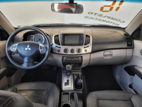 MITSUBISHI L 200 Triton 3.2 16V HPE 4X4 CABINE DUPLA TURBO DIESEL INTERCOOLER AUTOM�TICO, Foto 8