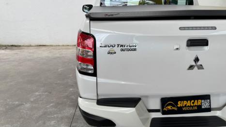 MITSUBISHI L 200 Triton 2.4 16V OUTDOOR HPE-S 4X4 CABINE DUPLA TURBO DIESEL AUTOMÁTICO, Foto 8