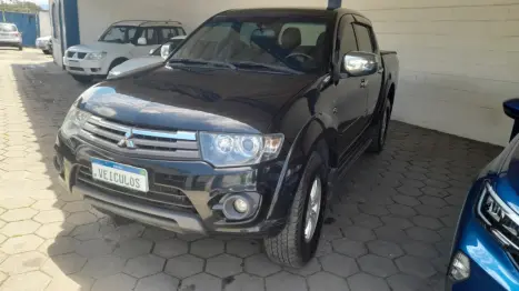 MITSUBISHI L 200 Triton 3.2 16V HPE 4X4 CABINE DUPLA TURBO DIESEL INTERCOOLER AUTOMÁTICO, Foto 2