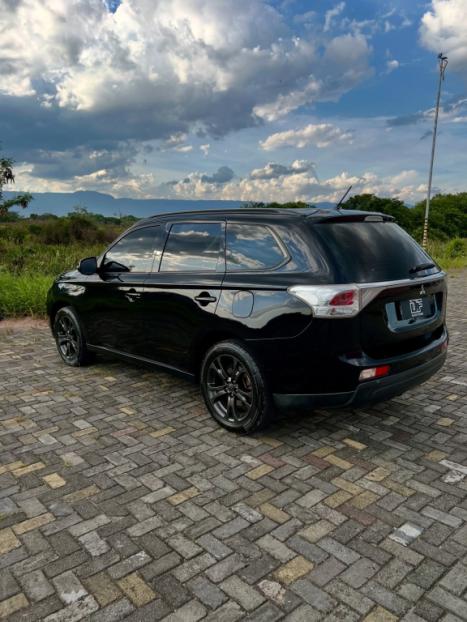 MITSUBISHI Outlander 2.0 16V 4P AUTOM�TICO, Foto 5