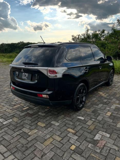 MITSUBISHI Outlander 2.0 16V 4P AUTOM�TICO, Foto 6