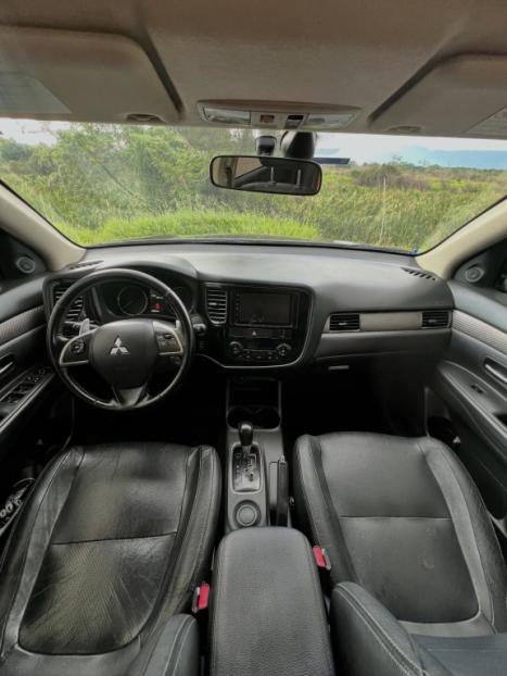 MITSUBISHI Outlander 2.0 16V 4P AUTOM�TICO, Foto 7