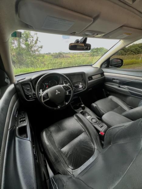 MITSUBISHI Outlander 2.0 16V 4P AUTOM�TICO, Foto 8