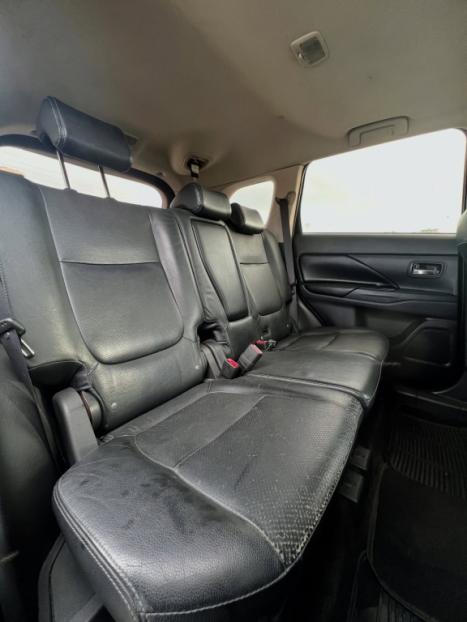 MITSUBISHI Outlander 2.0 16V 4P AUTOM�TICO, Foto 10