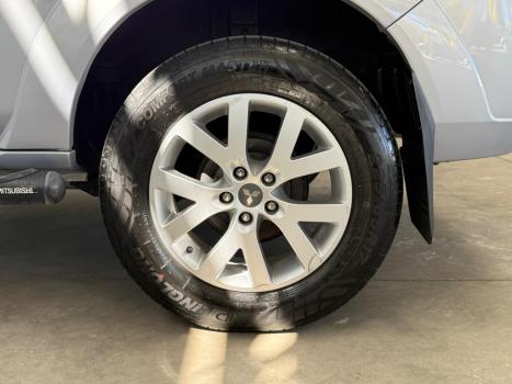 MITSUBISHI Pajero TR4 2.0 16V 4P, Foto 8