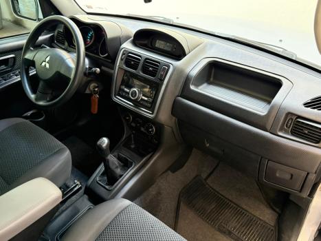 MITSUBISHI Pajero TR4 2.0 16V 4P, Foto 9