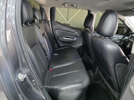 MITSUBISHI Triton 2.4 HPE-S BITURBO DIESEL CABINE DUPLA 4X4 AUTOM�TICO, Foto 12