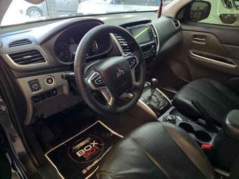 MITSUBISHI Triton 2.4 HPE-S BITURBO DIESEL CABINE DUPLA 4X4 AUTOM�TICO, Foto 14