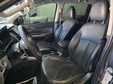 MITSUBISHI Triton 2.4 HPE-S BITURBO DIESEL CABINE DUPLA 4X4 AUTOM�TICO, Foto 16