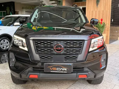 NISSAN Frontier 2.3 16V PRO4X CABINE DUPLA 4X4 BI-TURBO DIESEL AUTOM�TICO, Foto 2