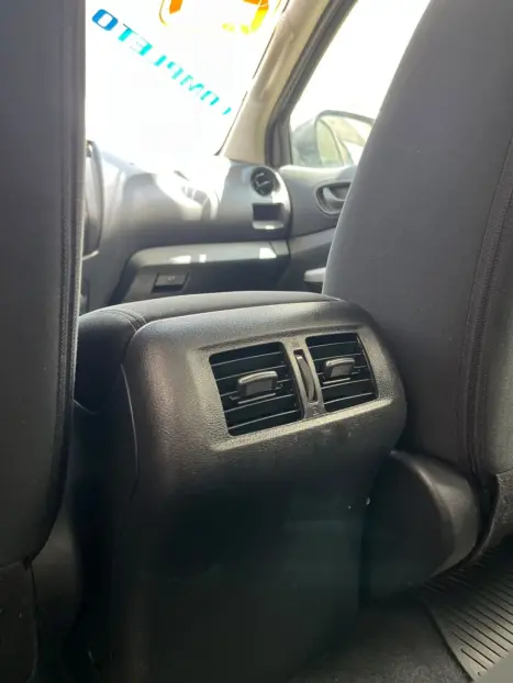 NISSAN Frontier 2.3 16V S 4X4 CABINE DUPLA BI-TURBO DIESEL, Foto 5