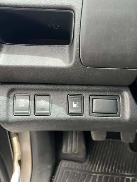 NISSAN Frontier 2.3 16V S 4X4 CABINE DUPLA BI-TURBO DIESEL, Foto 10