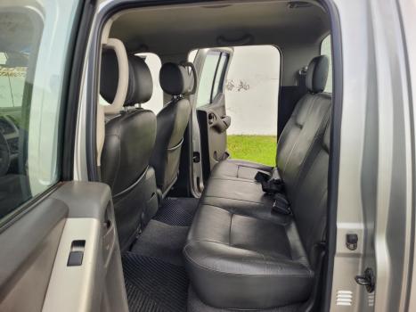 NISSAN Frontier 2.5 4X4 LE CABINE DUPLA TURBO DIESEL AUTOM�TICO, Foto 8