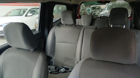 NISSAN Grand Livina 1.8 16V 4P FLEX S, Foto 5