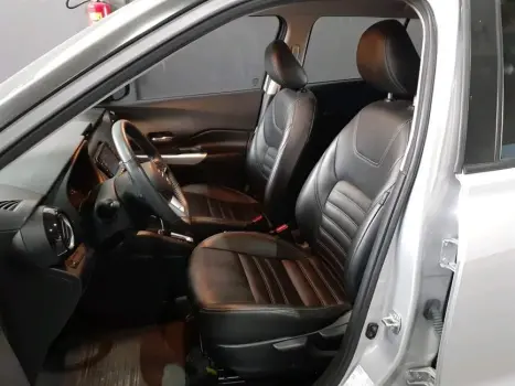 NISSAN Kicks 1.6 16V 4P FLEXSTART S X-TRONIC AUTOMÁTICO CVT, Foto 9 NISSAN Kicks 1.6 16V 4P FLEXSTART S X-TRONIC AUTOMÁTICO CVT, Foto 9