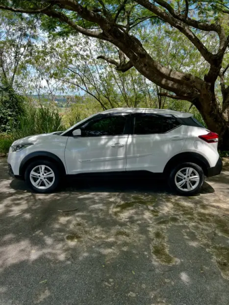 NISSAN Kicks 1.6 16V 4P FLEXSTART S, Foto 4