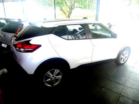 NISSAN Kicks 1.6 16V 4P FLEXSTART EXCLUSIVE XTRONIC AUTOM�TICO CVT, Foto 3