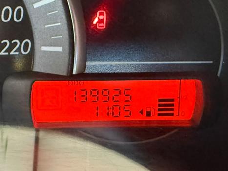 NISSAN March 1.0 12V 4P S FLEX, Foto 3