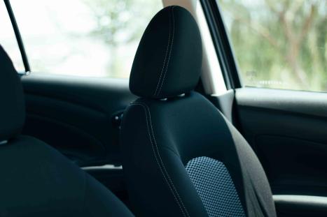 NISSAN Versa Sedan 1.6 16V 4P FLEX SV, Foto 10