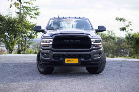 RAM 2500 6.7 I6 24V SLT CABINE DUPLA TURBO DIESEL LARAMIE 4X4 AUTOM�TICO, Foto 2
