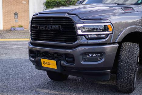 RAM 2500 6.7 I6 24V SLT CABINE DUPLA TURBO DIESEL LARAMIE 4X4 AUTOM�TICO, Foto 4