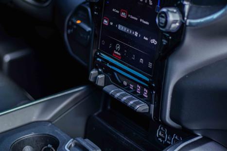 RAM 2500 6.7 I6 24V SLT CABINE DUPLA TURBO DIESEL LARAMIE 4X4 AUTOM�TICO, Foto 18