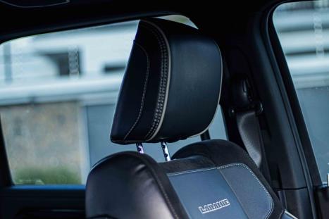 RAM 2500 6.7 I6 24V SLT CABINE DUPLA TURBO DIESEL LARAMIE 4X4 AUTOM�TICO, Foto 27