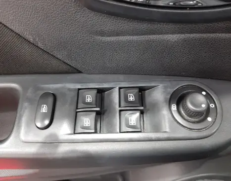 RENAULT Captur 1.6 16V 4P SCE ZEN X-TRONIC AUTOM�TICO CVT, Foto 15