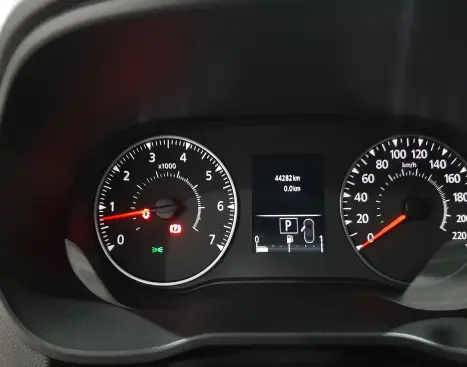 RENAULT Duster 1.6 16V 4P FLEX SCE ICONIC X-TRONIC AUTOM�TICO, Foto 3