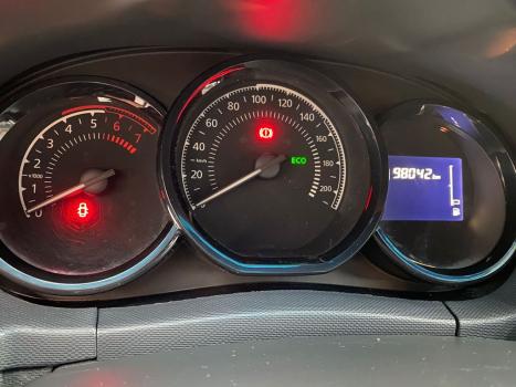 RENAULT Duster 1.6 16V 4P FLEX SCE AUTHENTIQUE X-TRONIC AUTOM�TICO, Foto 6