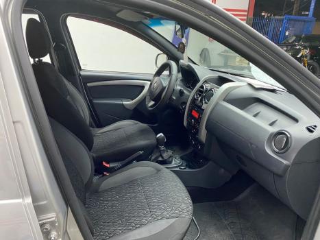 RENAULT Duster 1.6 16V 4P FLEX SCE AUTHENTIQUE X-TRONIC AUTOM�TICO, Foto 12