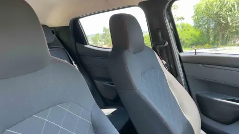 RENAULT Kwid 1.0 12V 4P SCE FLEX ZEN, Foto 10