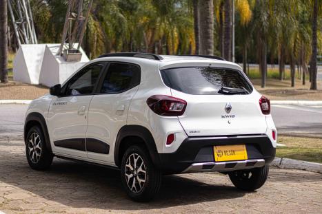 RENAULT Kwid 1.0 12V 4P SCE FLEX OUTSIDER, Foto 6