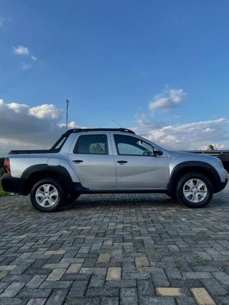 RENAULT Oroch 1.6 16V 4P FLEX EXPRESSION, Foto 2